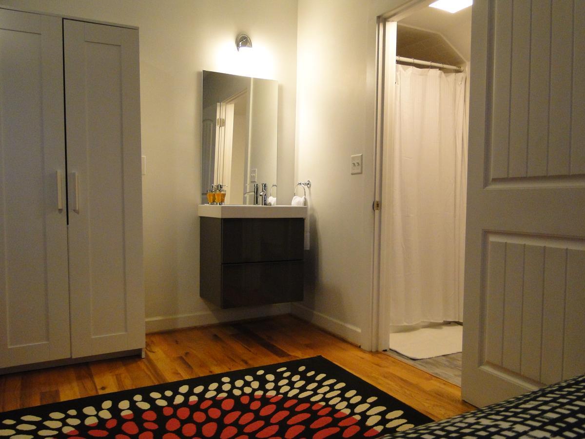 Swamp Rabbit Inn Greenville Bagian luar foto