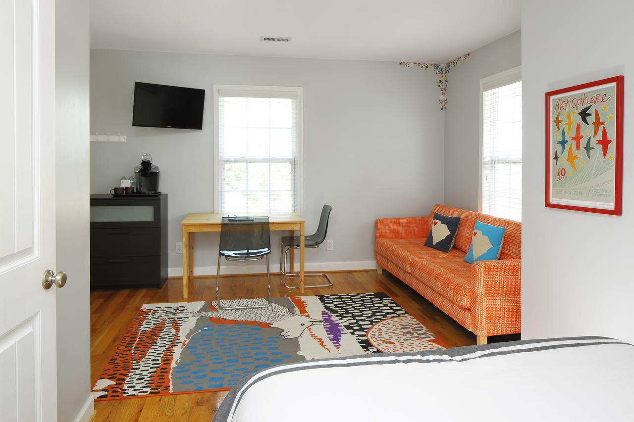 Swamp Rabbit Inn Greenville Bagian luar foto